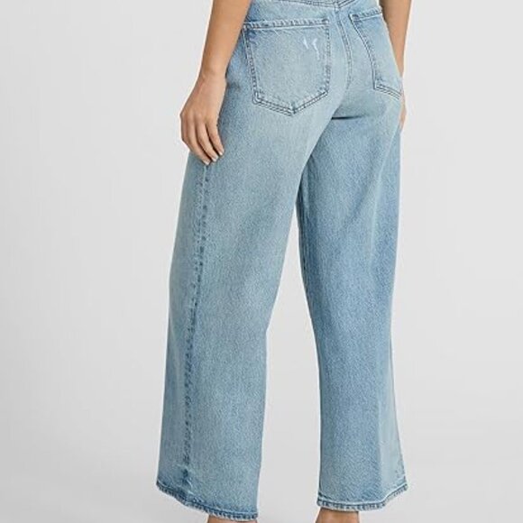 EXPRESS Women's High Waisted Light Wash Wide Leg Ankle Jeans - Picture 3 of 5